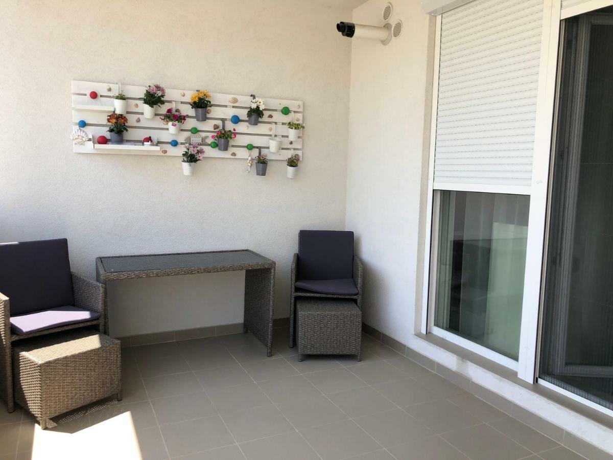 Miramar Studio Apartment Navodari Exterior photo